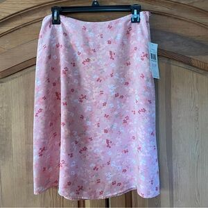Villager Liz Claiborne Pink Floral Skirt Sz 10 Petite 10P Lined NWT $44